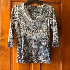 Quarter sleeve shirt